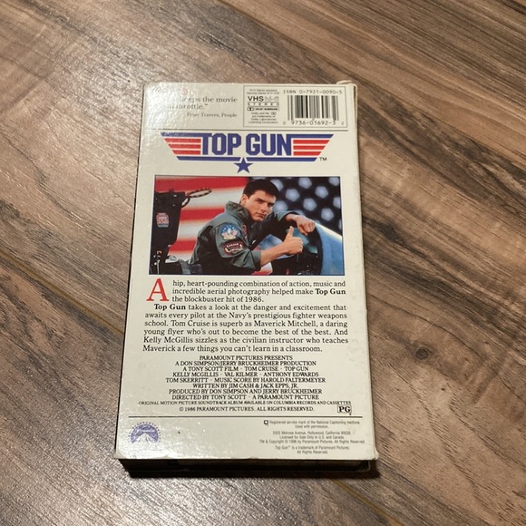 Vintage Top Gun VHS tape - Picture 2 of 5